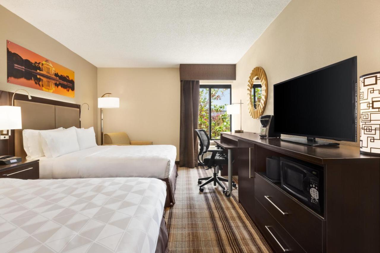 Holiday Inn Washington-Dulles International Airport By Ihg Sterling Exterior photo