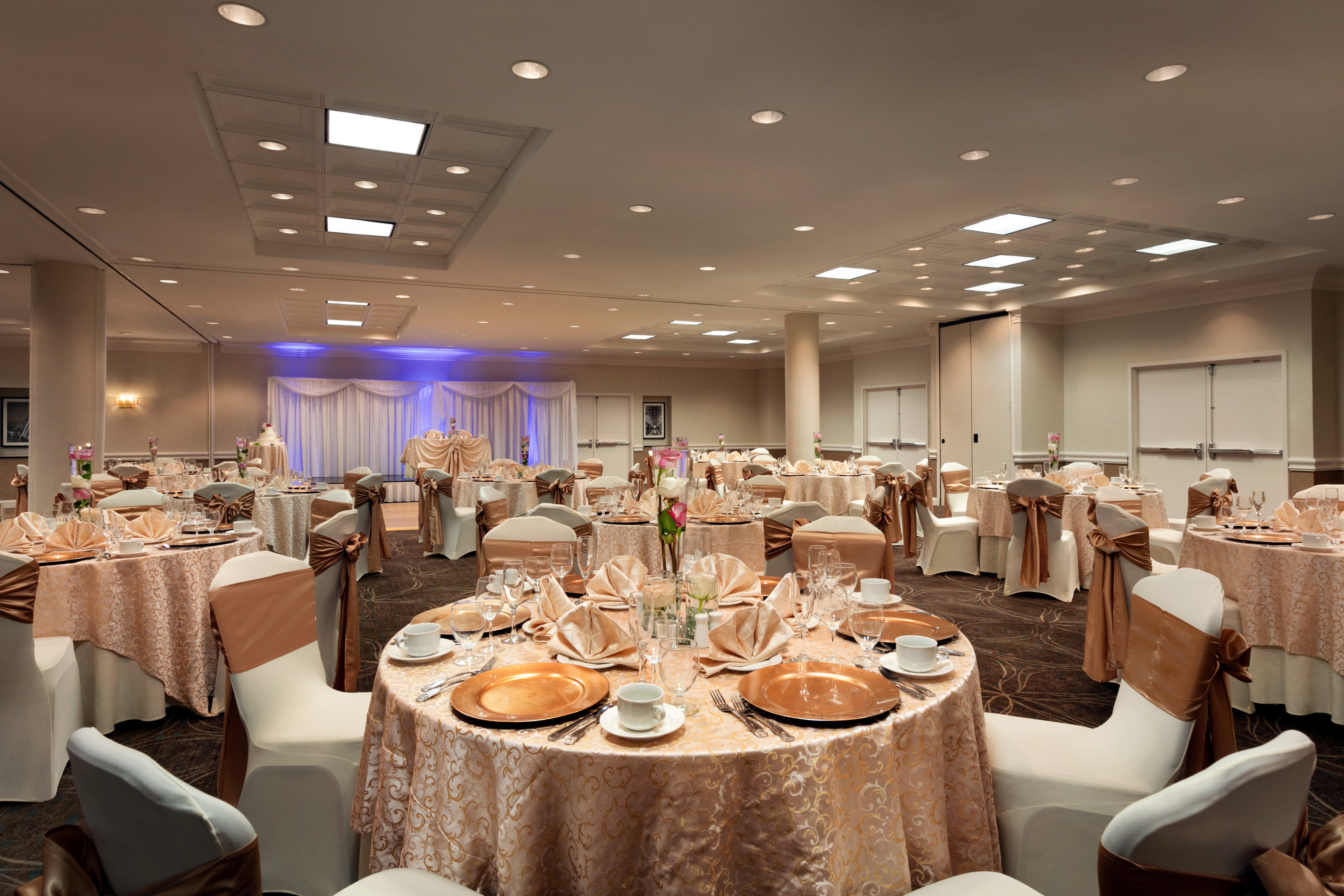 Holiday Inn Washington-Dulles International Airport By Ihg Sterling Exterior photo