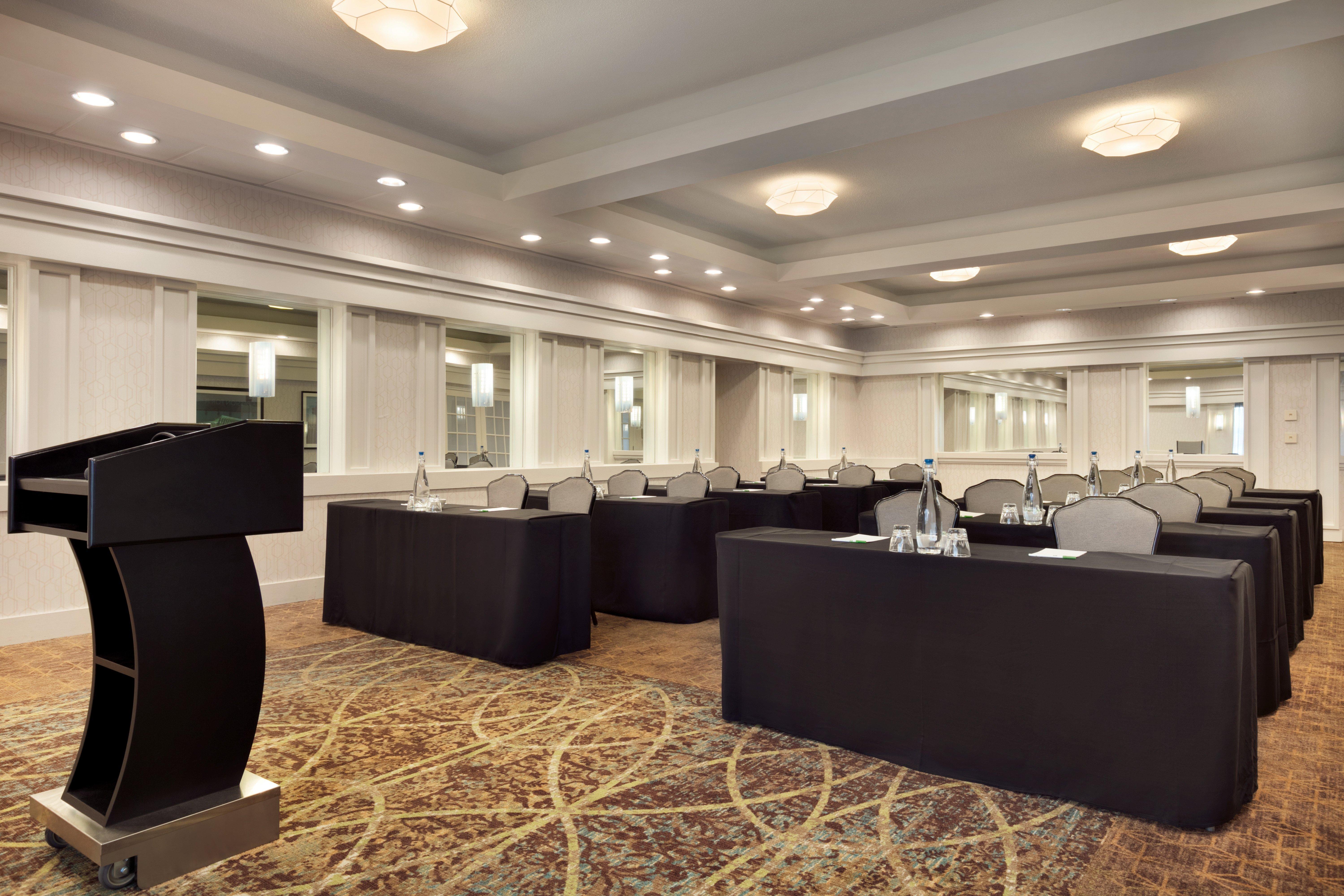 Holiday Inn Washington-Dulles International Airport By Ihg Sterling Exterior photo