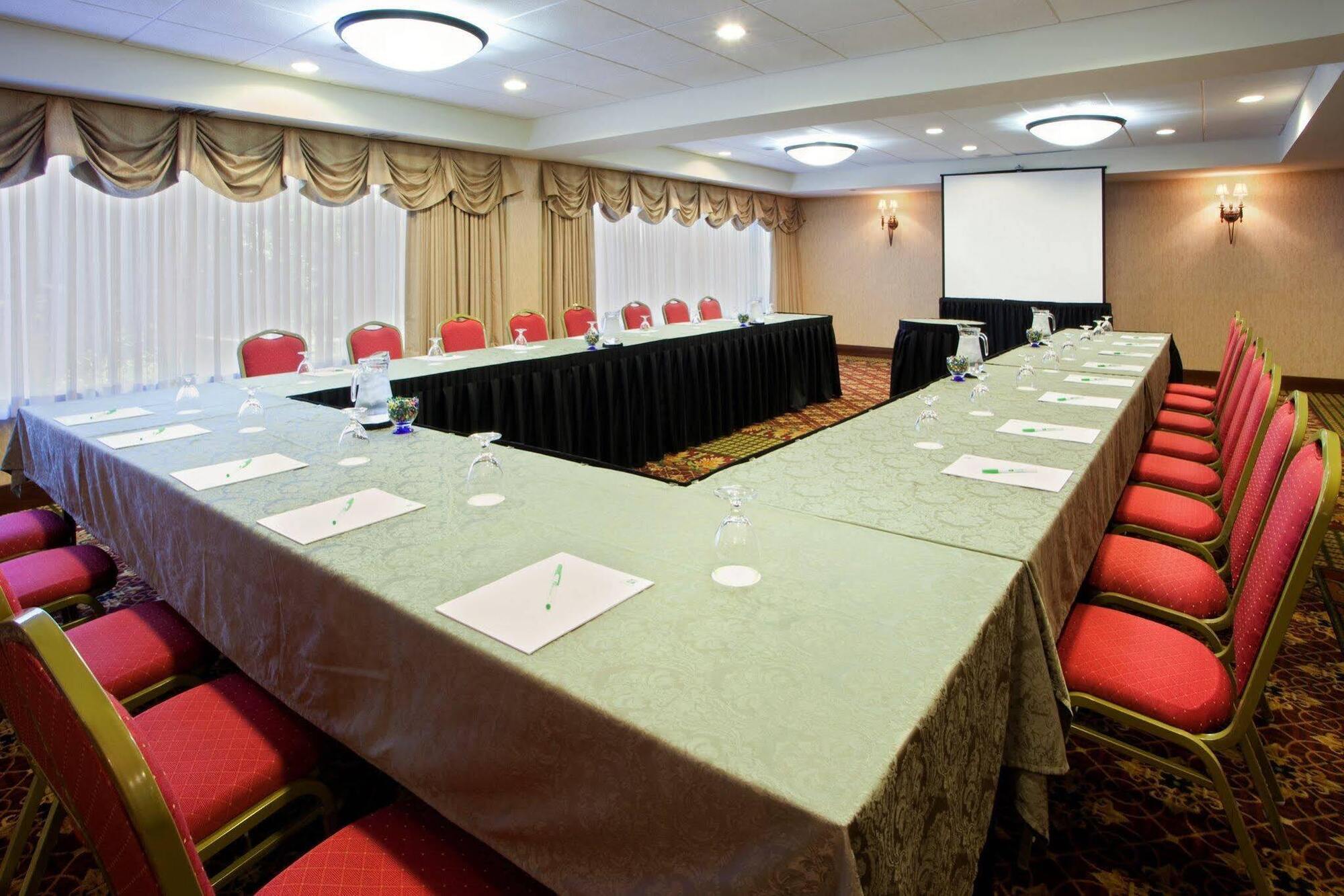 Holiday Inn Washington-Dulles International Airport By Ihg Sterling Exterior photo