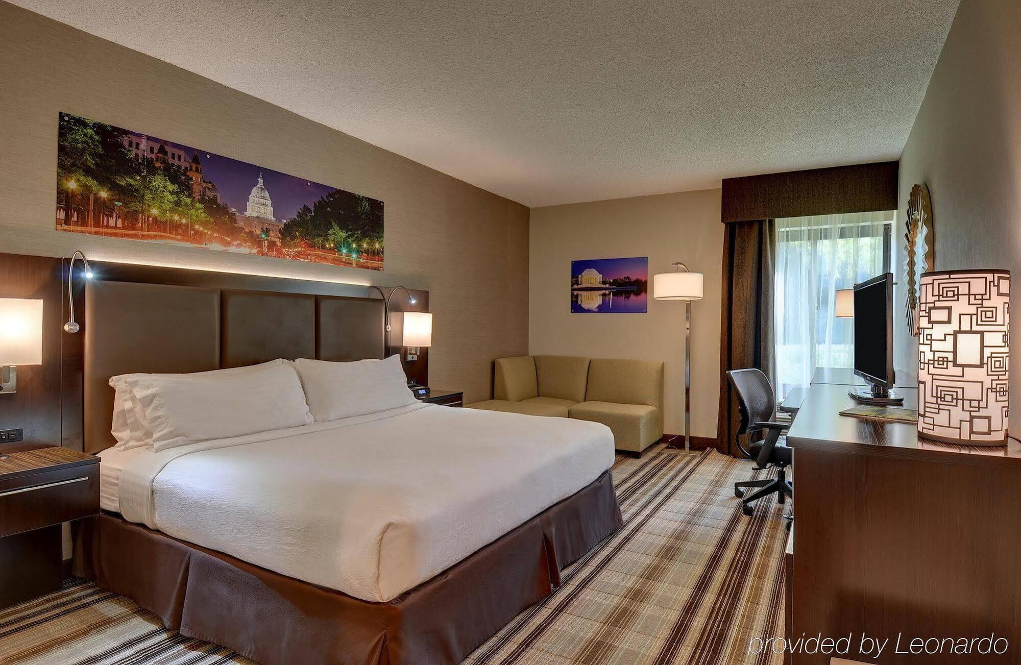 Holiday Inn Washington-Dulles International Airport By Ihg Sterling Exterior photo