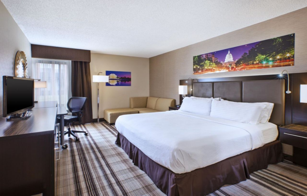 Holiday Inn Washington-Dulles International Airport By Ihg Sterling Exterior photo